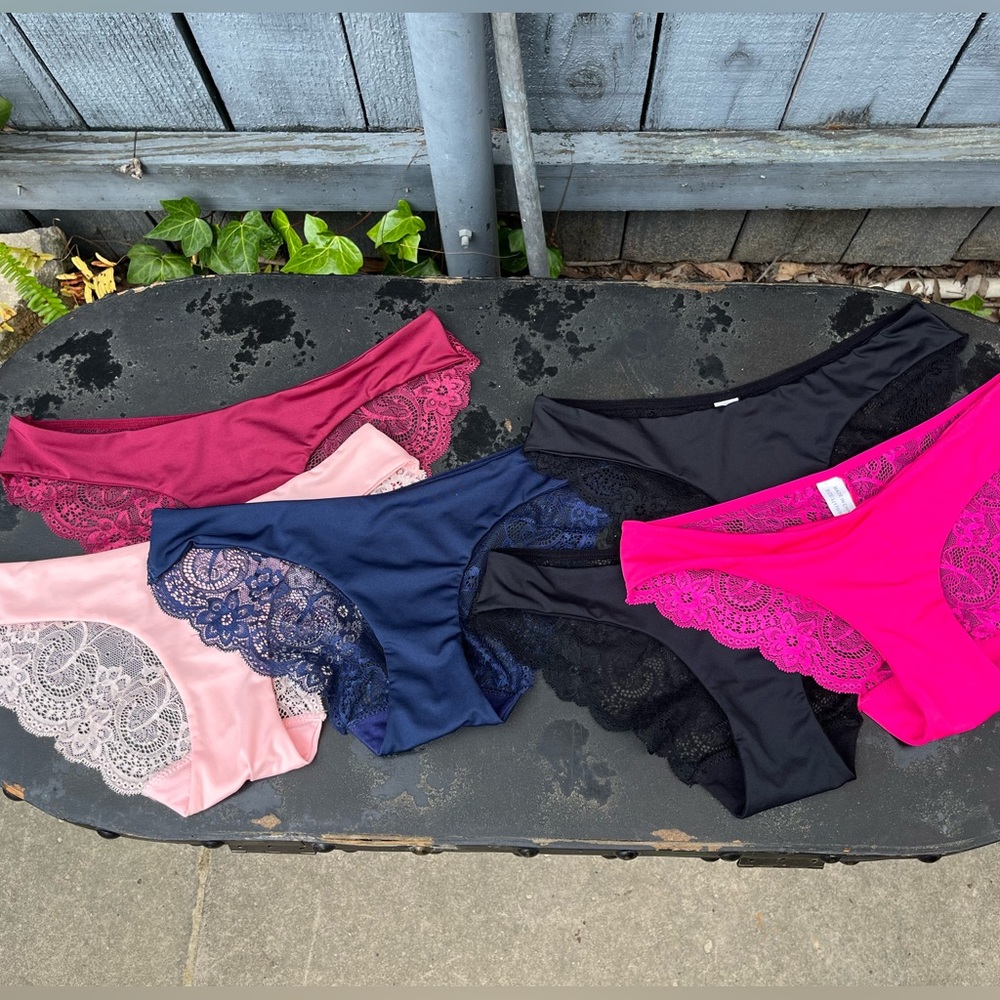Nwot 6-Pack Seamless Bikini Underwear